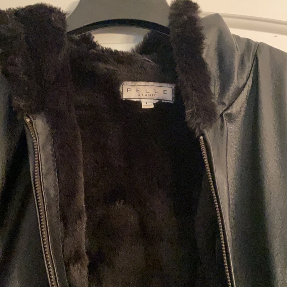 Womans Black 100% leather coat size Large - Picture 2 of 5